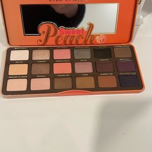 Too Faced Sweet Peach Eyeshadow Palette
